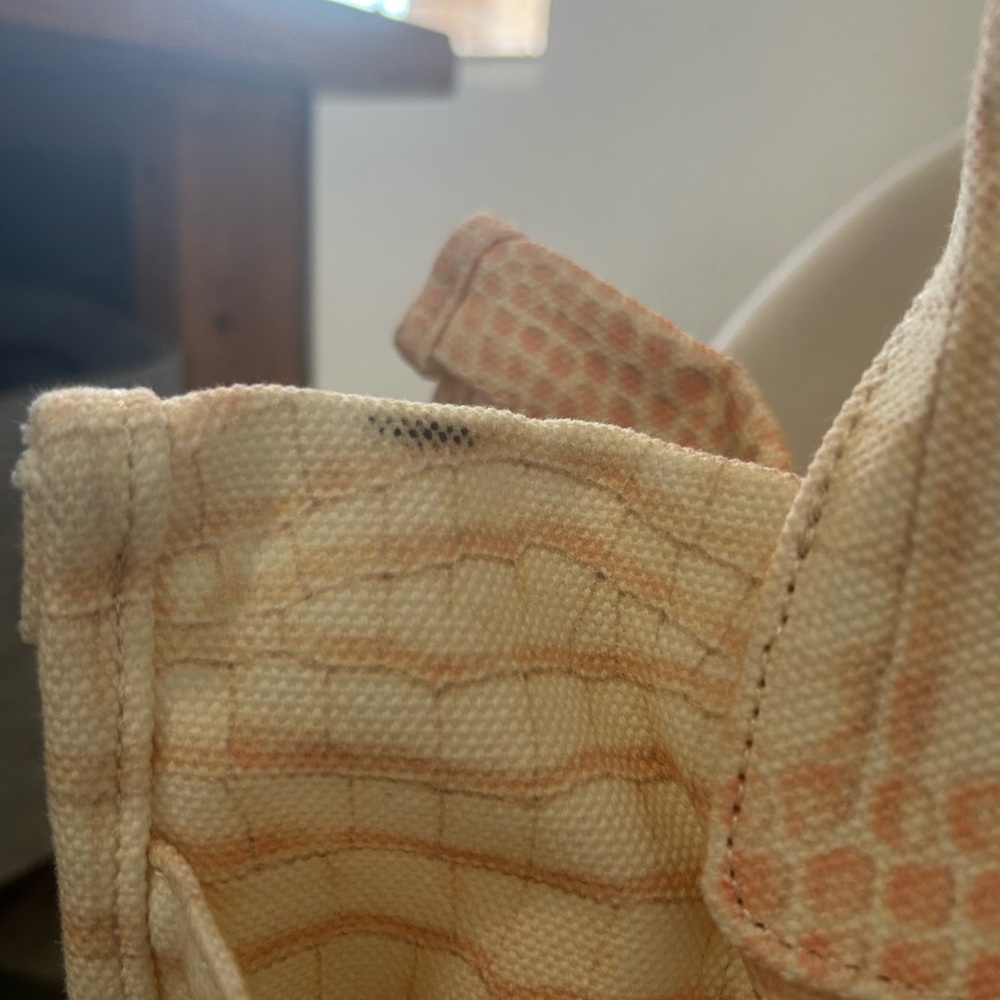 Vince Camuto Orla Tote Cream and Orange Women's Bag - Picture 4 of 6